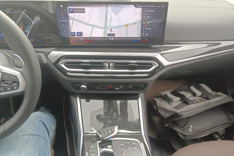 Used BMW 3 Series 2023 325Li M Sport Package Audio And AC Panel