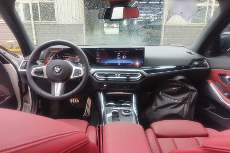 Used BMW 3 Series 2023 325i M Sport Night Edition Package Center Console