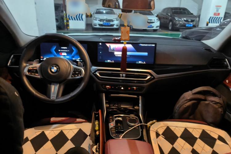Used BMW 3 Series 2023 320Li M Sport Package Center Console