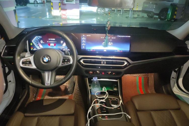 Used BMW 3 Series 2023 325Li M Sport Night Edition Package Center Console