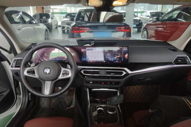 Used BMW 3 Series 2023 325Li M Sport Night Edition Package Center Console