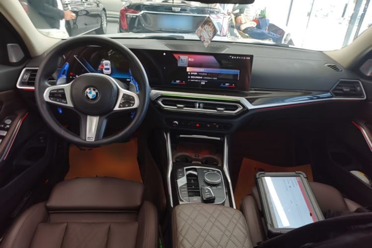 Used BMW 3 Series 2023 325Li M Sport Package Center Console