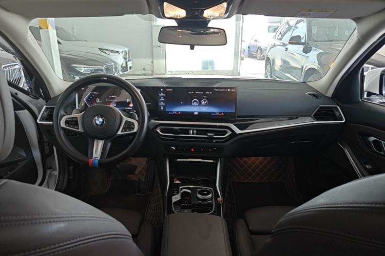 Used BMW 3 Series 2023 325Li M Sport Package Center Console