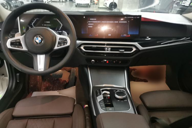 Used BMW 3 Series 2023 325Li M Sport Night Edition Package Center Console