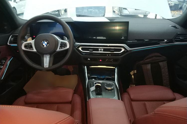 Used BMW 3 Series 2023 325i M Sport Night Edition Package Center Console