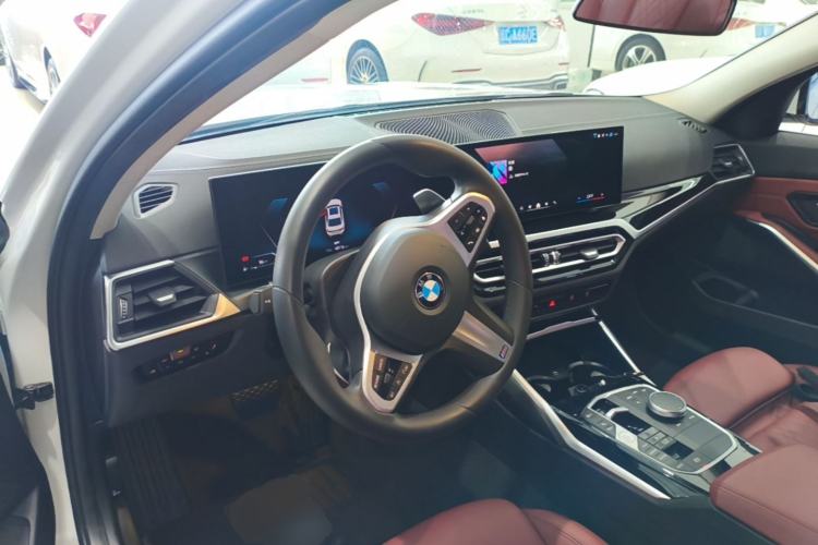 Used BMW 3 Series 2023 320Li M Sport Package Center Console