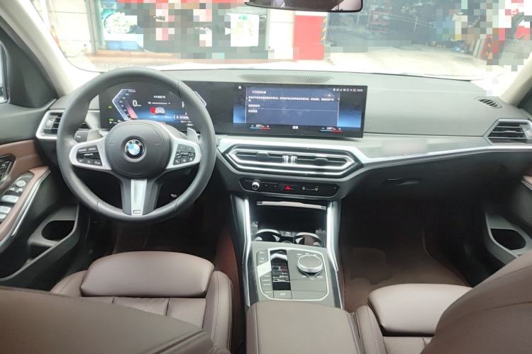 Used BMW 3 Series 2023 325i M Sport Night Edition Package Center Console