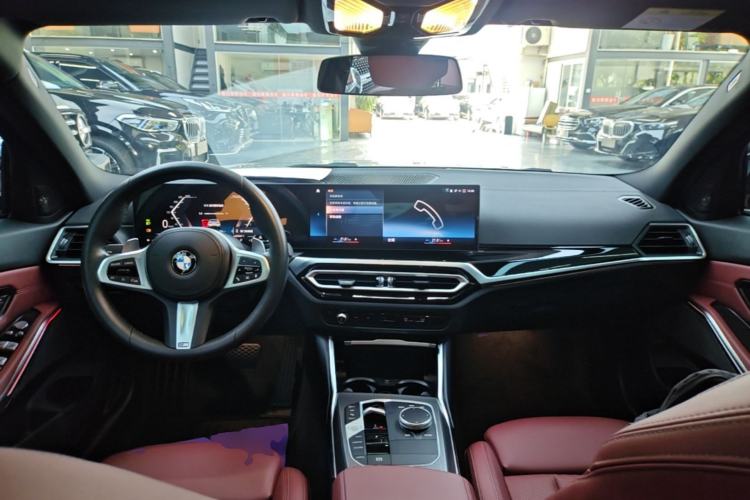 Used BMW 3 Series 2023 325i M Sport Night Edition Package Center Console