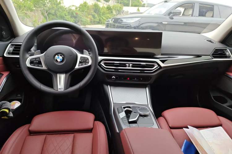 Used BMW 3 Series 2023 325Li M Sport Night Edition Package Center Console