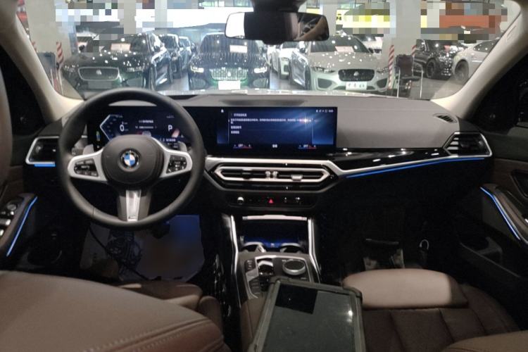 Used BMW 3 Series 2023 325Li M Sport Night Edition Package Center Console