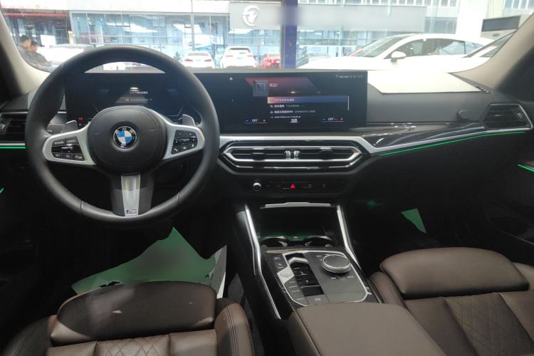 Used BMW 3 Series 2023 325Li M Sport Package Center Console