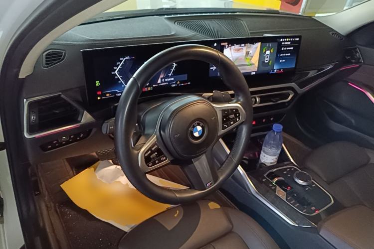 Used BMW 3 Series 2023 325Li xDrive M Sport Package Center Console