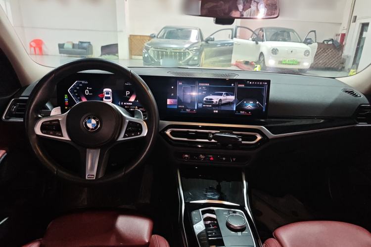 Used BMW 3 Series 2023 320Li M Sport Package Center Console