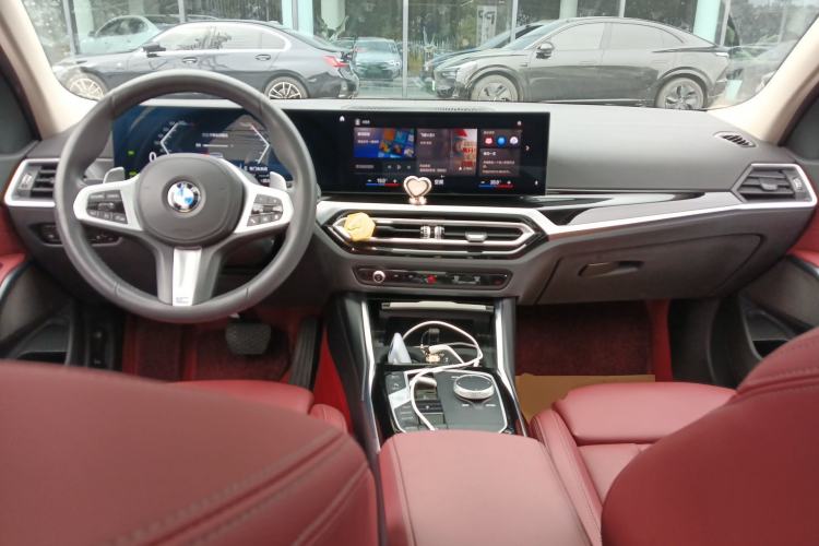 Used BMW 3 Series 2023 320Li M Sport Package Center Console