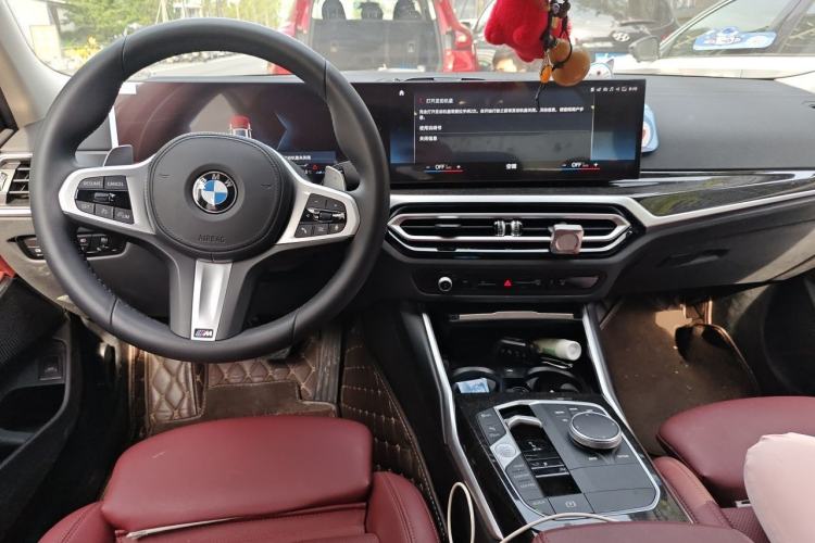 Used BMW 3 Series 2023 325Li M Sport Package Center Console