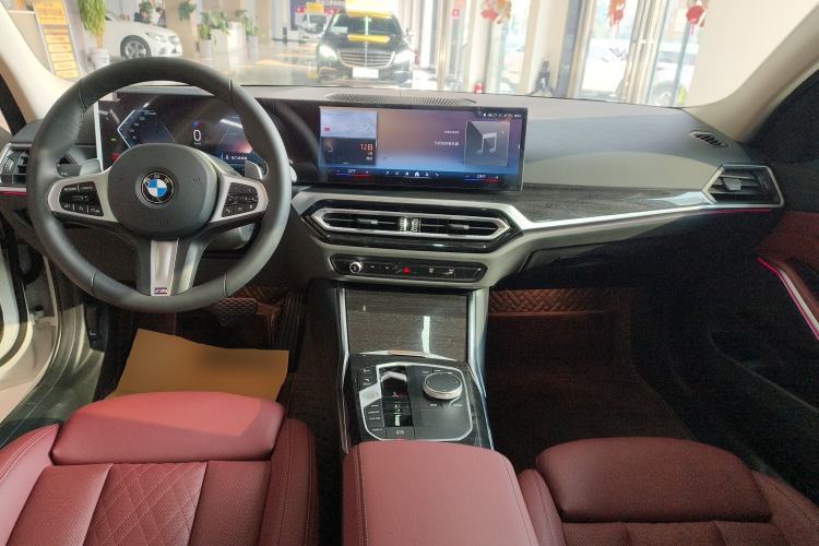 Used BMW 3 Series 2023 325Li M Sport Package Center Console