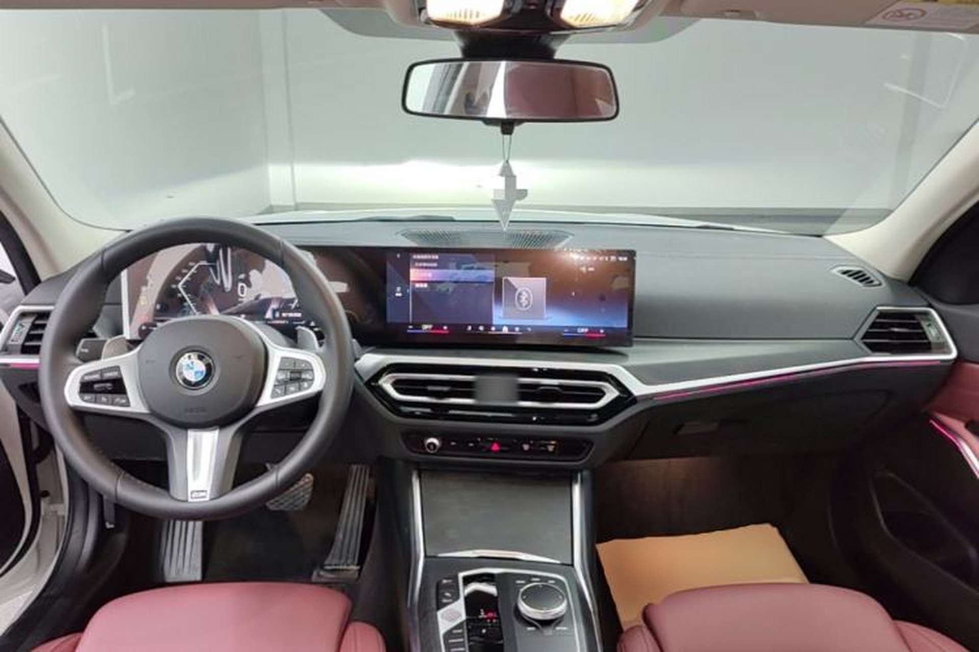 Used BMW 3 Series 2023 325i M Sport Package Center Console