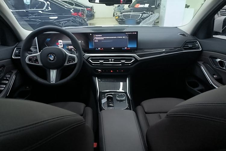 Used BMW 3 Series 2023 325Li M Sport Package Center Console