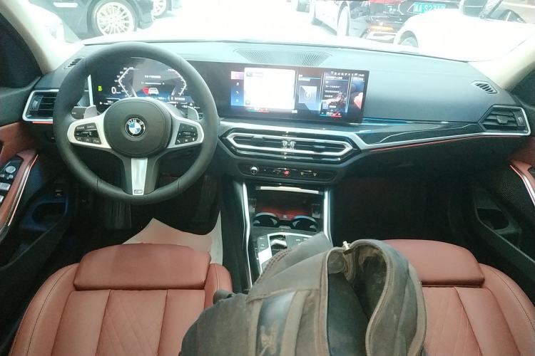 Used BMW 3 Series 2023 325Li M Sport Package Center Console