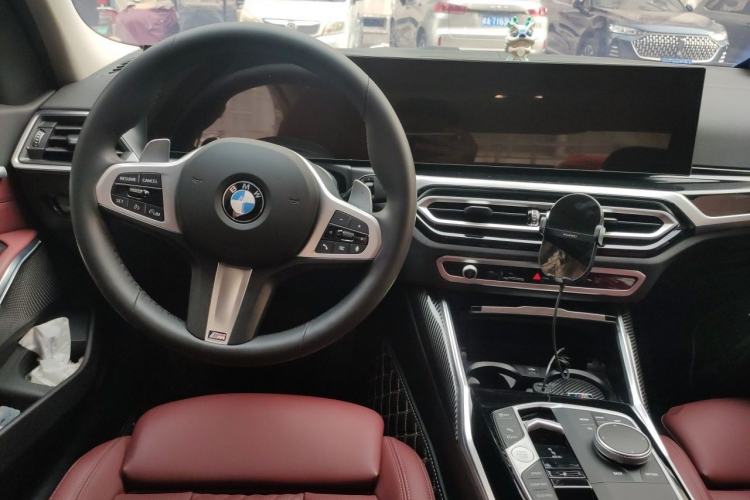 Used BMW 3 Series 2023 320Li M Sport Package Center Console