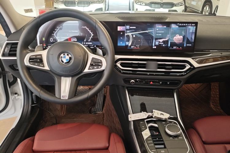 Used BMW 3 Series 2023 325Li M Sport Package Center Console