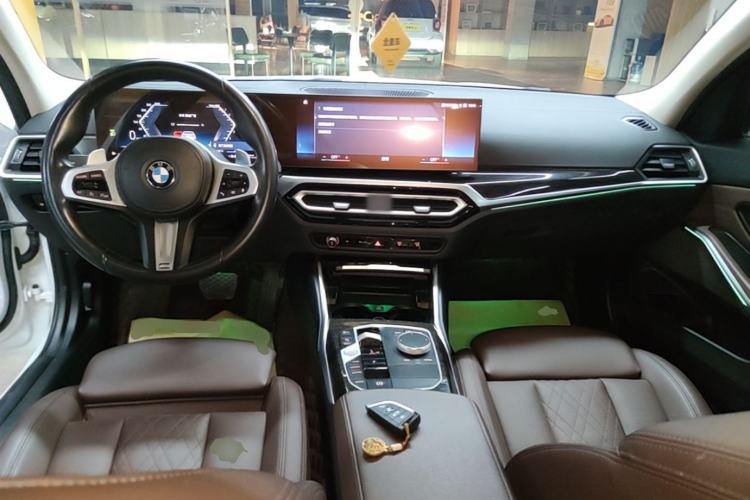 Used BMW 3 Series 2023 325Li M Sport Package Center Console