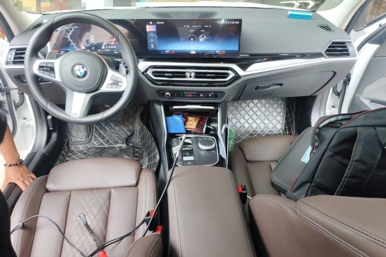 Used BMW 3 Series 2023 320Li M Sport Package Center Console
