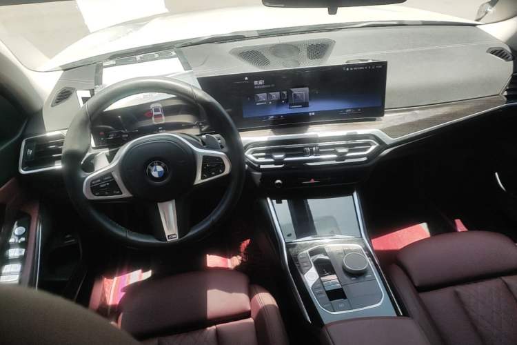 Used BMW 3 Series 2023 325Li M Sport Package Center Console