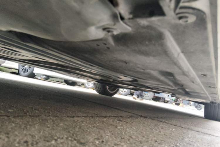 Used BMW 3 Series 2023 325Li M Sport Package Chassis Front Left