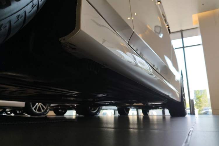 Used BMW 3 Series 2023 320Li M Sport Package Chassis Front Left