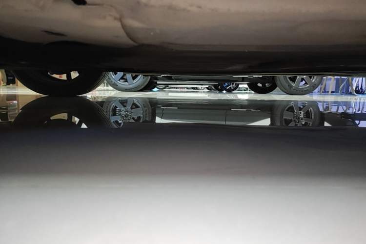 Used BMW 3 Series 2023 325Li M Sport Package Chassis Front Left