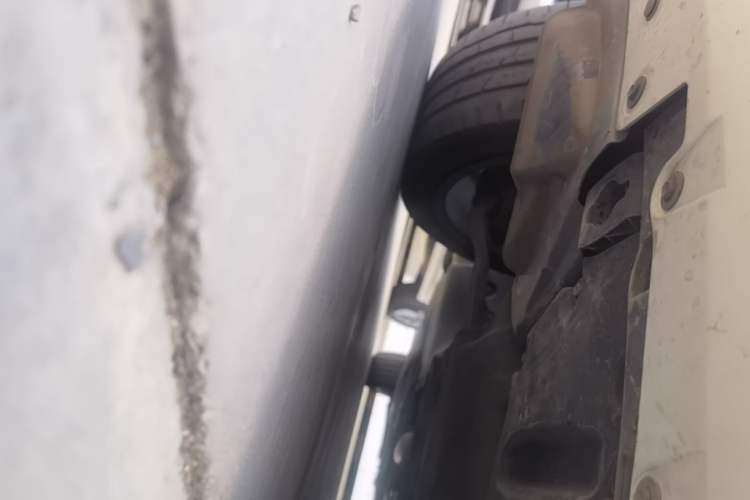 Used BMW 3 Series 2023 325Li M Sport Package Chassis Front Right
