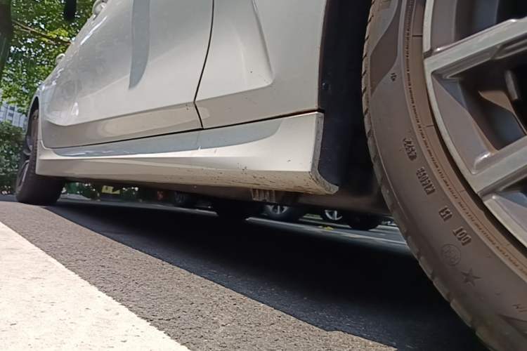 Used BMW 3 Series 2023 320Li M Sport Package Chassis Front Right
