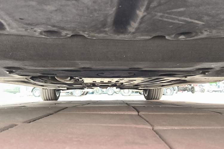 Used BMW 3 Series 2023 325Li M Sport Package Chassis Front