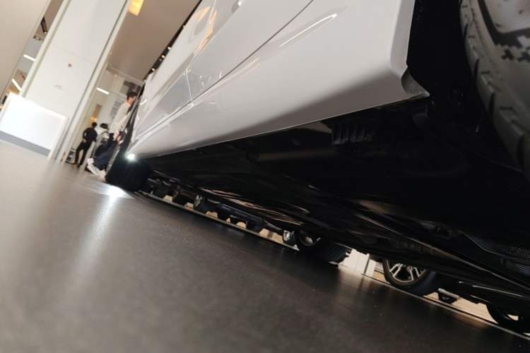 Used BMW 3 Series 2023 325Li M Sport Package Chassis Rear Left