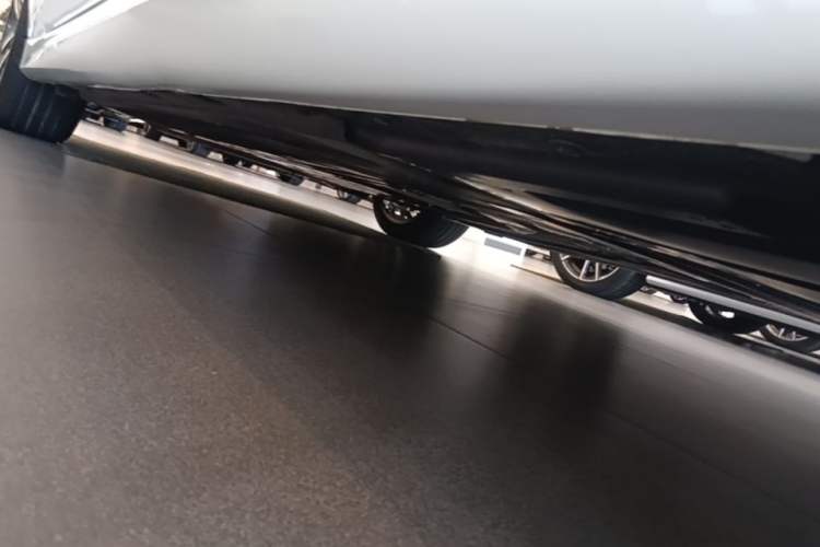 Used BMW 3 Series 2023 320Li M Sport Package Chassis Rear Left