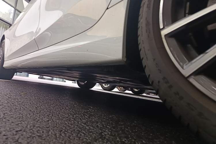 Used BMW 3 Series 2023 320Li M Sport Package Chassis Rear Left