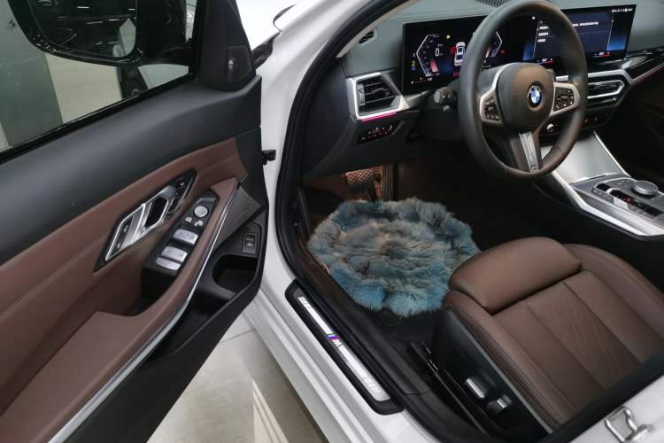 Used BMW 3 Series 2023 325Li M Sport Night Edition Package Driver Seat