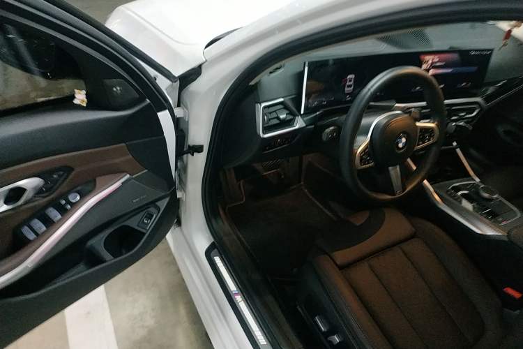 Used BMW 3 Series 2023 325Li M Sport Night Edition Package Driver Seat