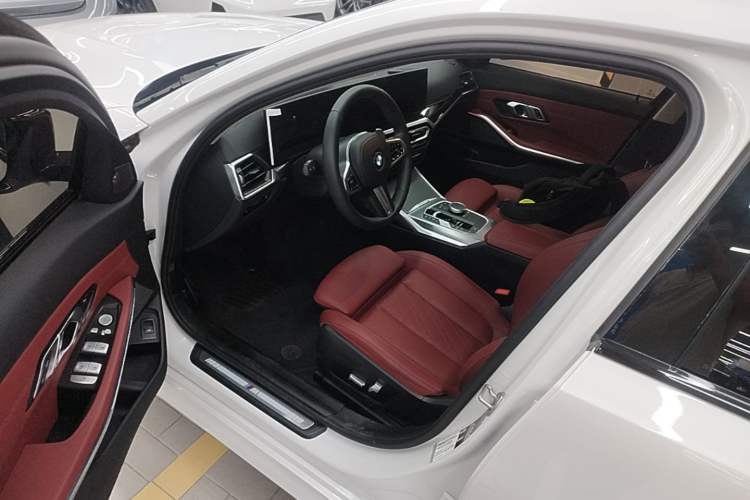 Used BMW 3 Series 2023 325Li M Sport Night Edition Package Driver Seat