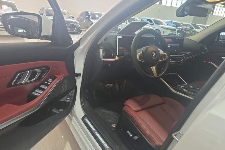 Used BMW 3 Series 2023 325Li M Sport Package Driver Seat