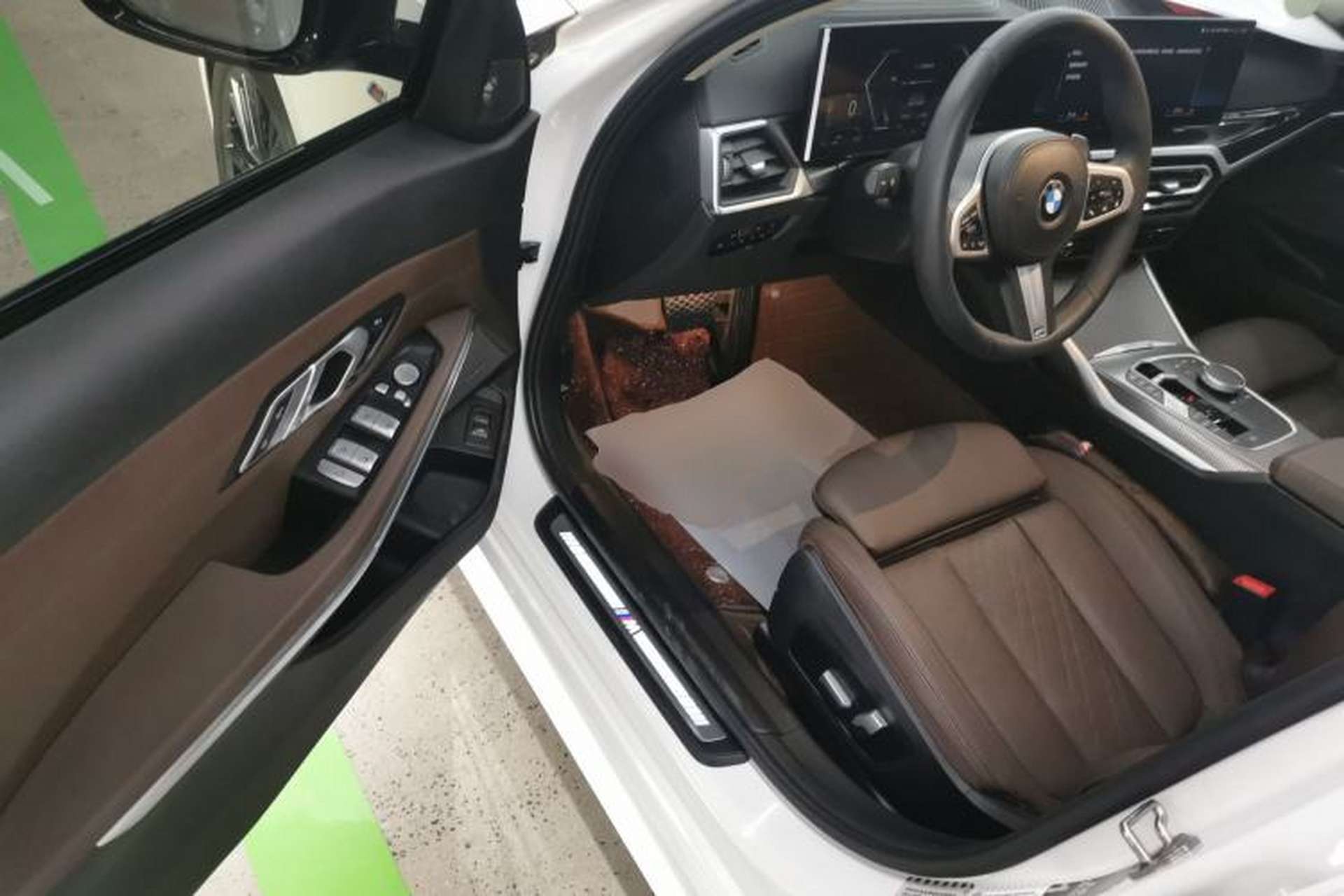 Used BMW 3 Series 2023 325Li M Sport Night Edition Package Driver Seat