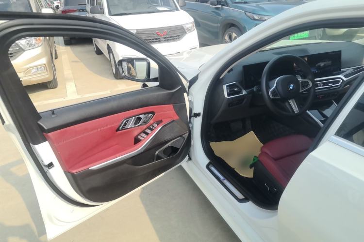 Used BMW 3 Series 2023 320Li M Sport Package Driver Seat