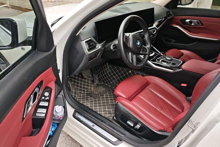 Used BMW 3 Series 2023 320Li M Sport Package Driver Seat