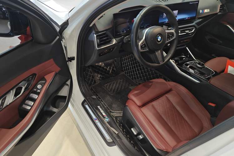 Used BMW 3 Series 2023 320Li M Sport Package Driver Seat