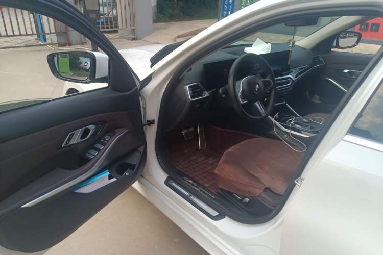 Used BMW 3 Series 2023 320Li M Sport Package Driver Seat