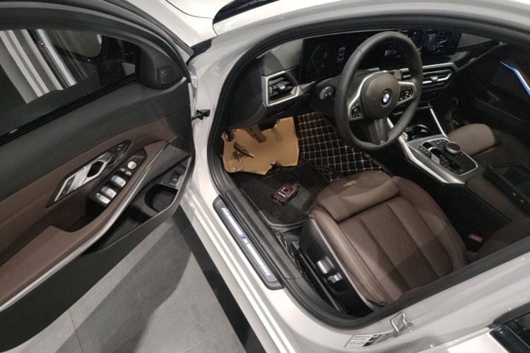 Used BMW 3 Series 2023 325Li M Sport Night Edition Package Driver Seat