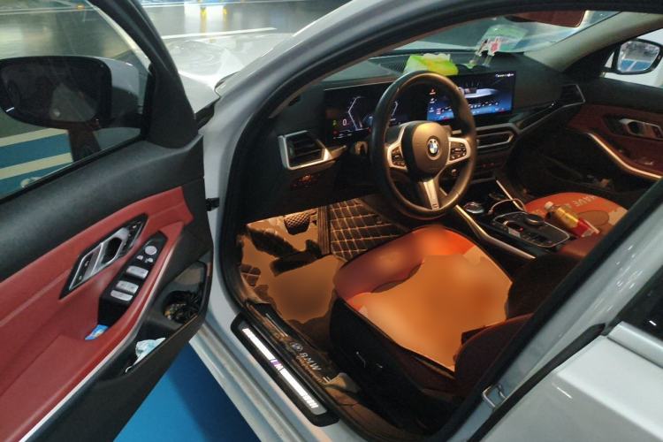 Used BMW 3 Series 2023 325i M Sport Package Driver Seat