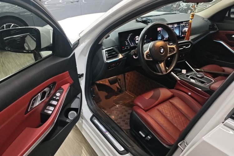 Used BMW 3 Series 2023 325i M Sport Package Driver Seat