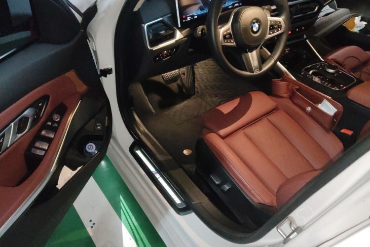 Used BMW 3 Series 2023 325Li M Sport Night Edition Package Driver Seat